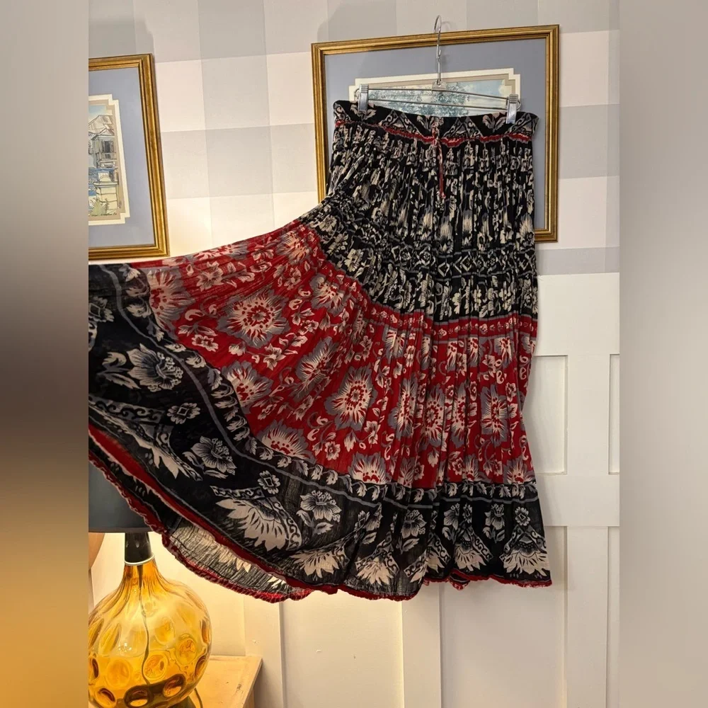 Bohemian Floral Red and Black Maxi Skirt One Size - Picture 6 of 8
